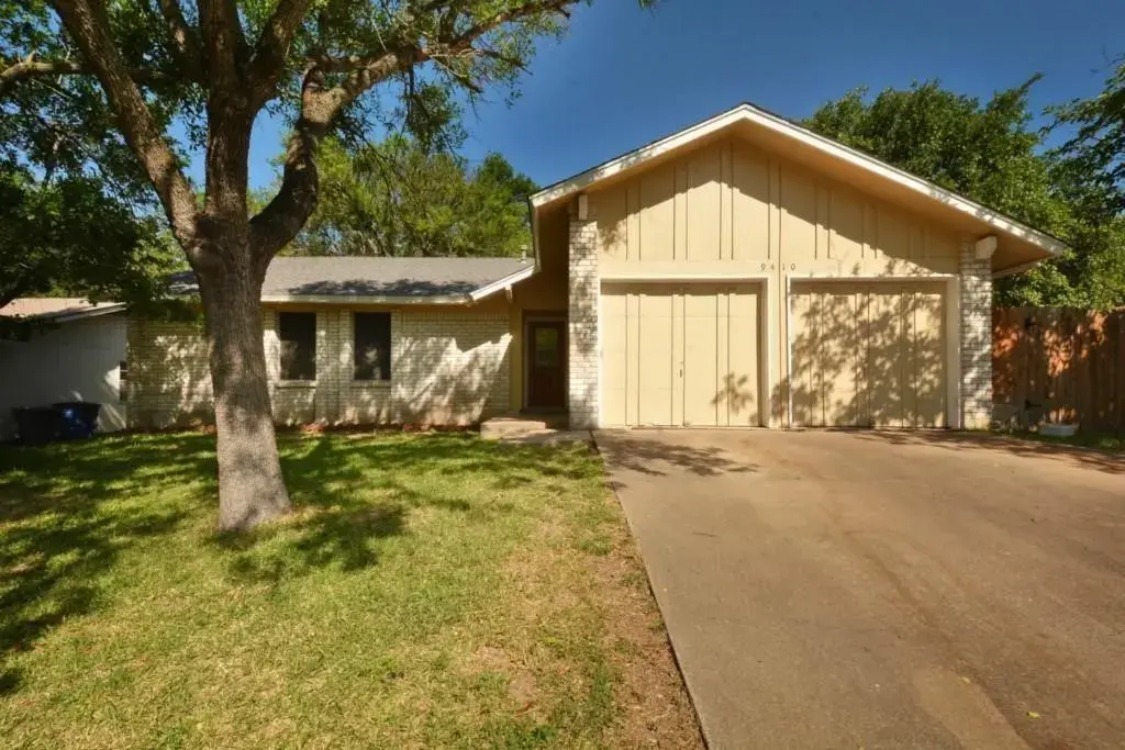 9410 E Meadow Vale, Austin