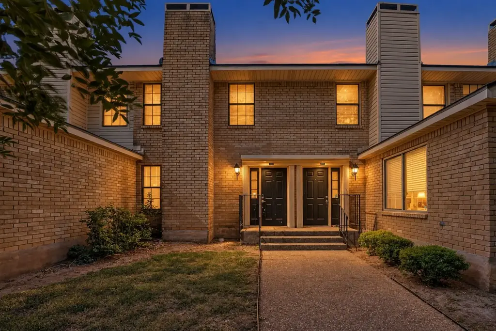 8400 Jamestown Drive 512, Austin