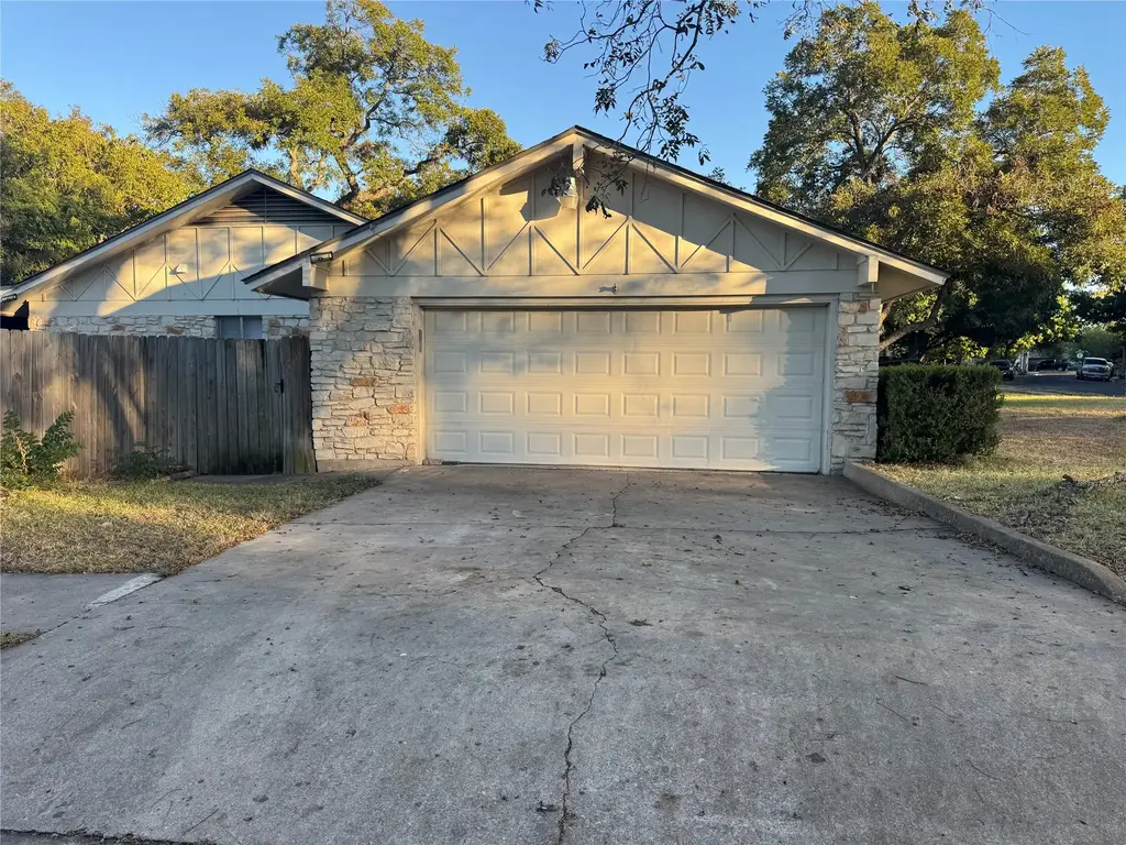 12325 Double Tree Lane, Austin