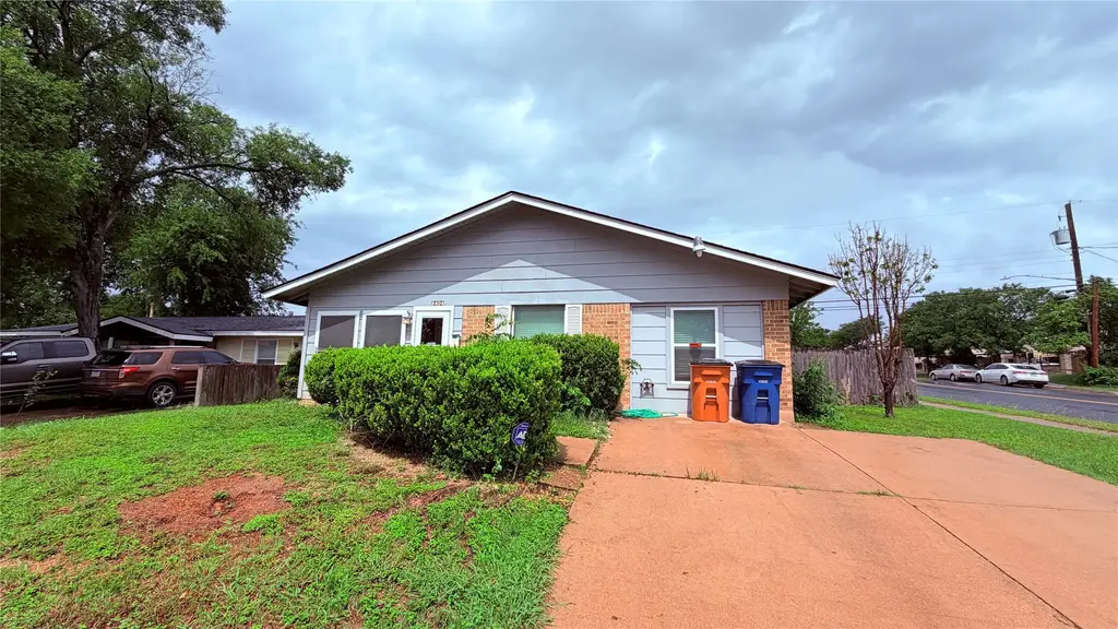 8404 Maine Drive, Austin