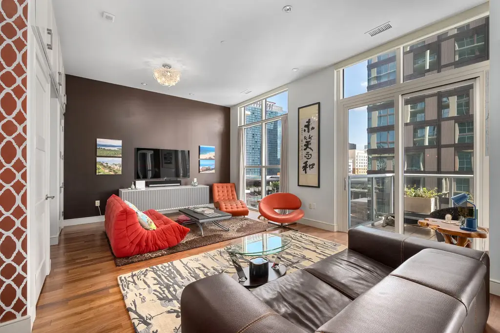 98 San Jacinto Boulevard 1306, Austin
