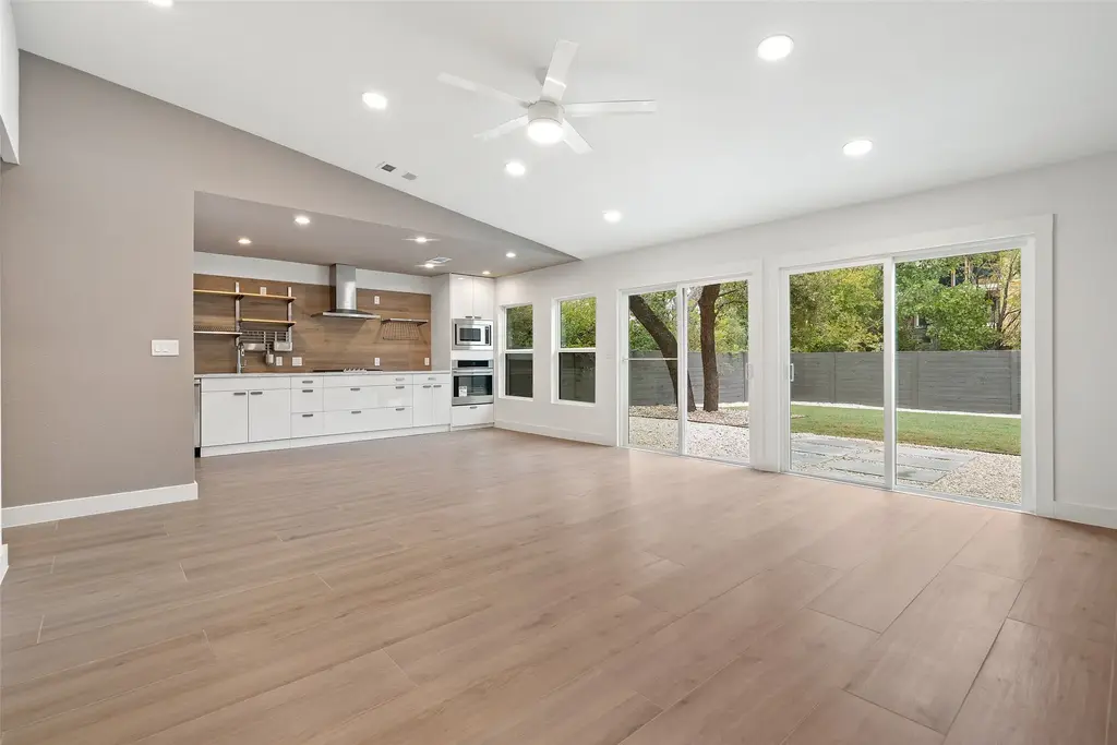 12223 Old Stage Trail, Austin