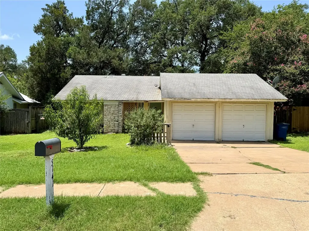 5141 Meadow Creek Drive, Austin