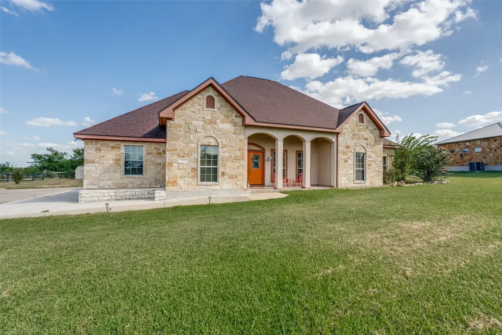 19205 Saint Raguel Road, Manor