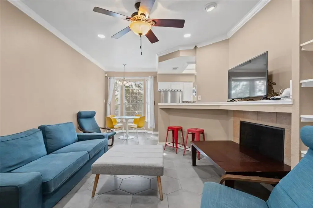 3111 Tom Green Street 111, Austin
