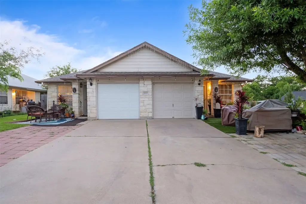 1000 Christopher Drive B, Round Rock