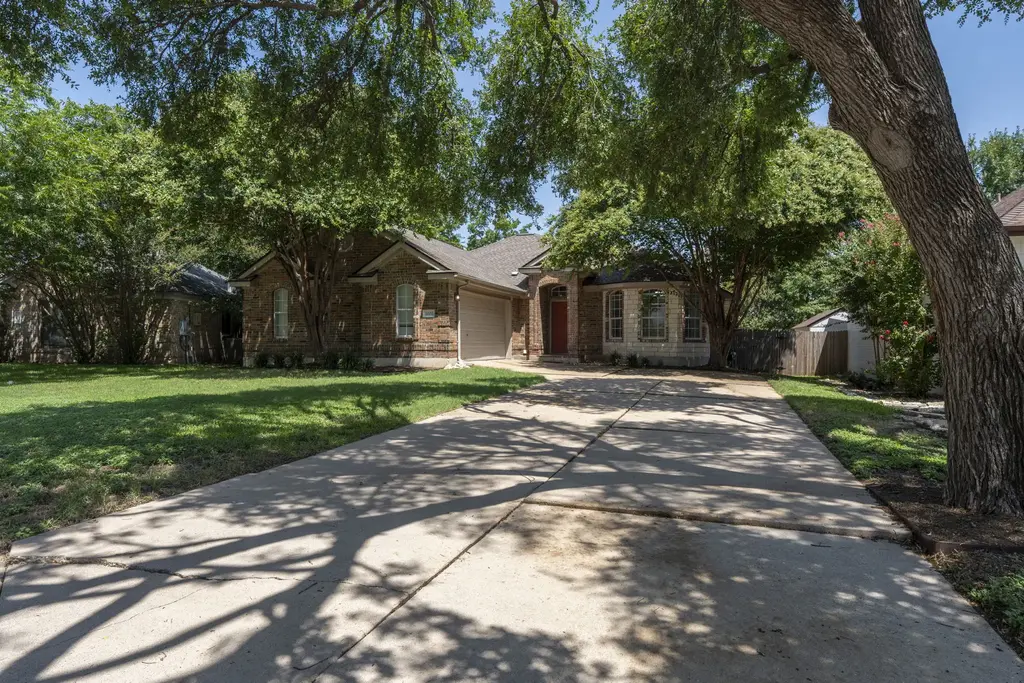 2002 Mimosa Trail, Round Rock