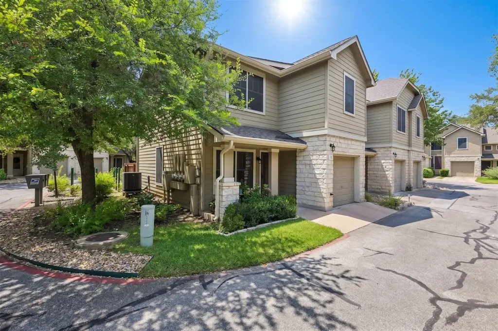 4400 Switch Willo 29, Austin