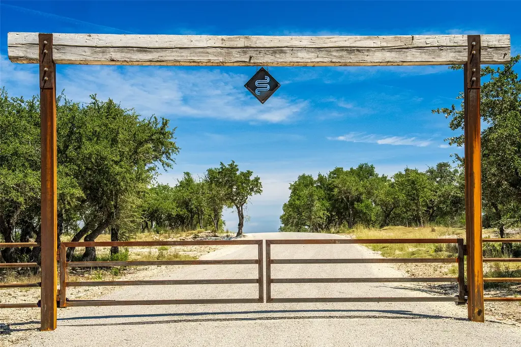 Tbd-7 Rr 2325, Wimberley