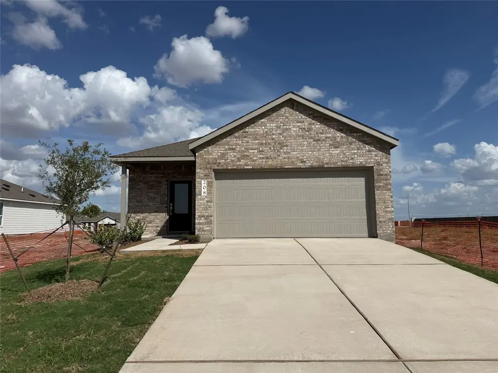 208 Giants Pass, Hutto