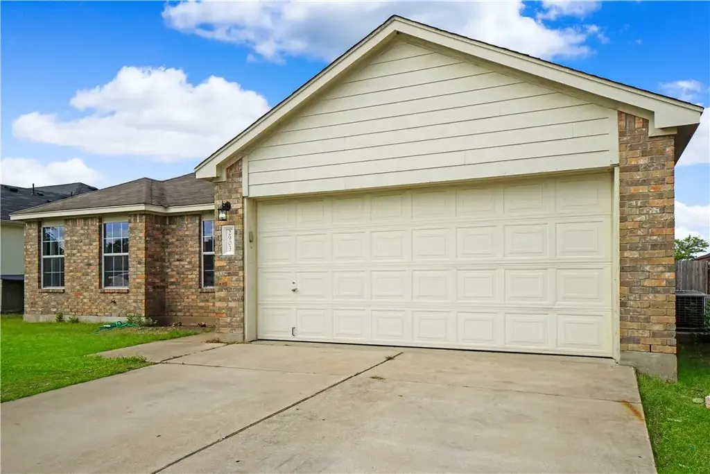 2903 Don Hill Lane, Taylor