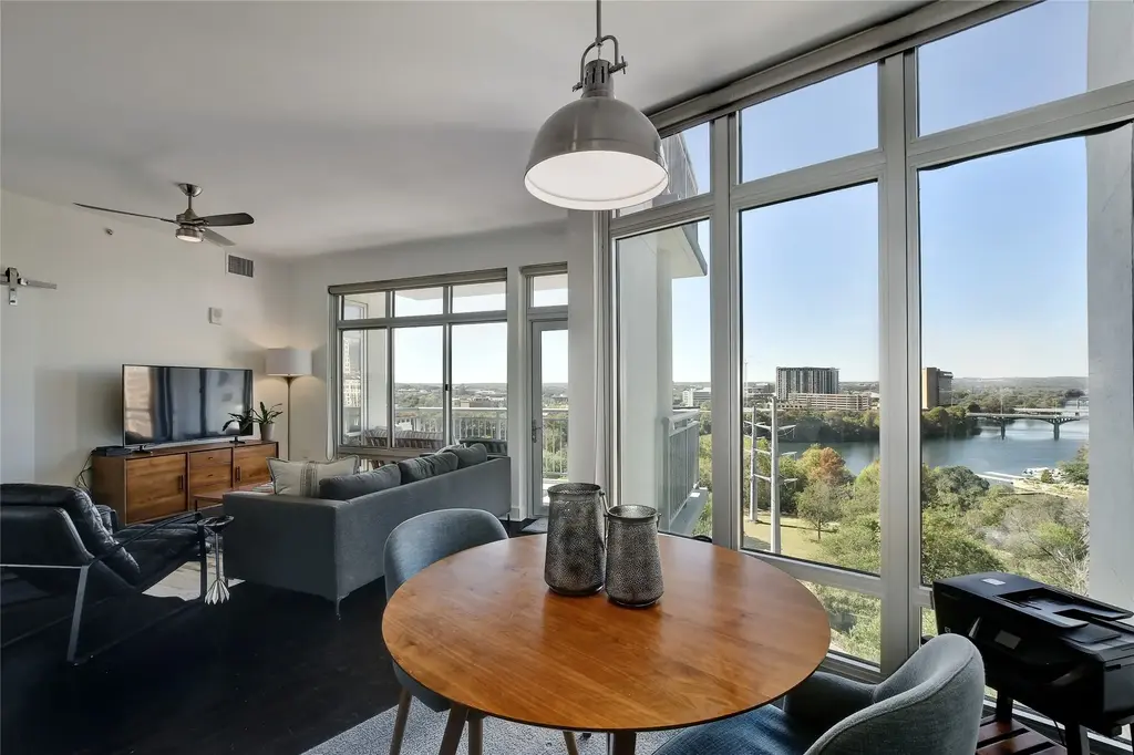 603 Davis Street 1011, Austin