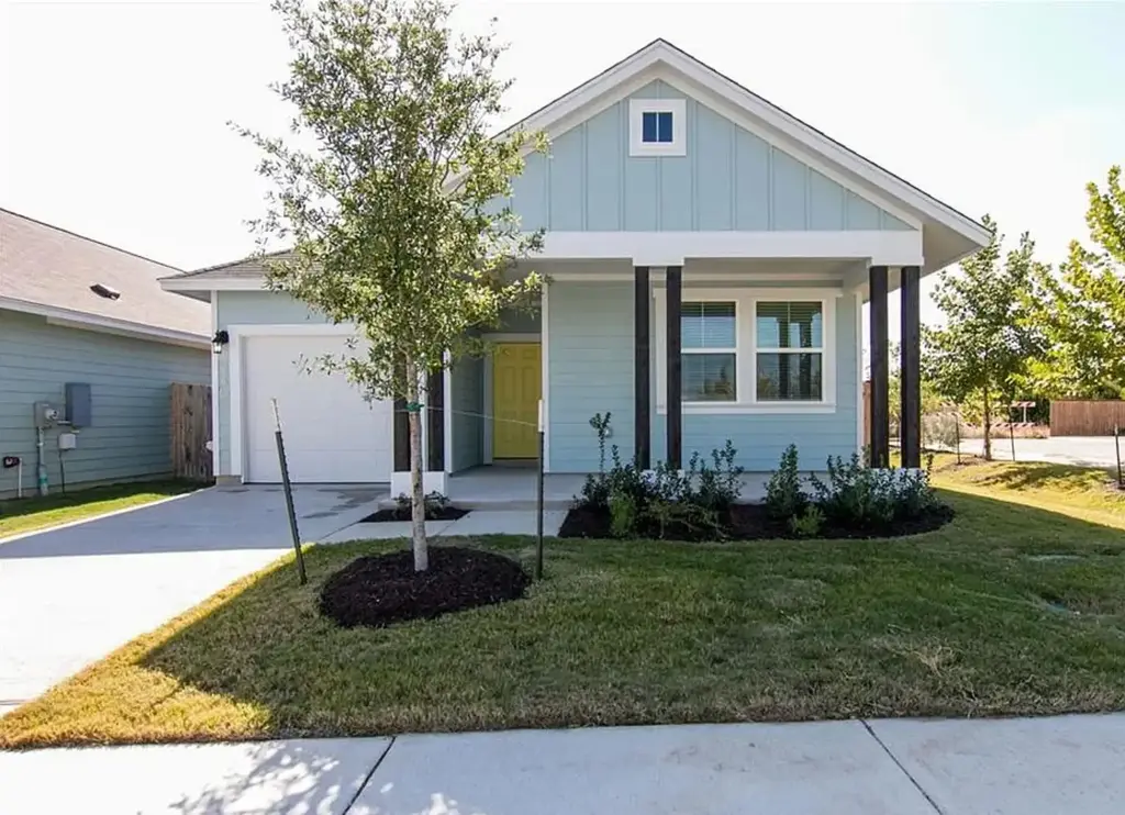 240 La Escalera Drive, Leander
