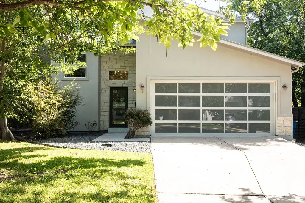 5209 Valley Oak Drive, Austin