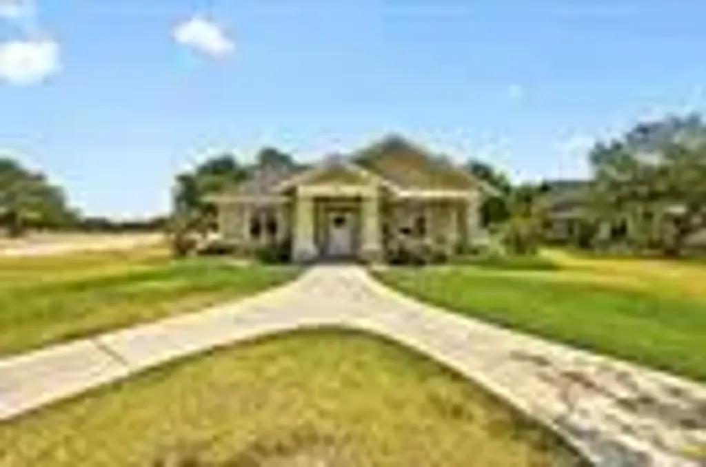 181 Robin Lane, Bertram