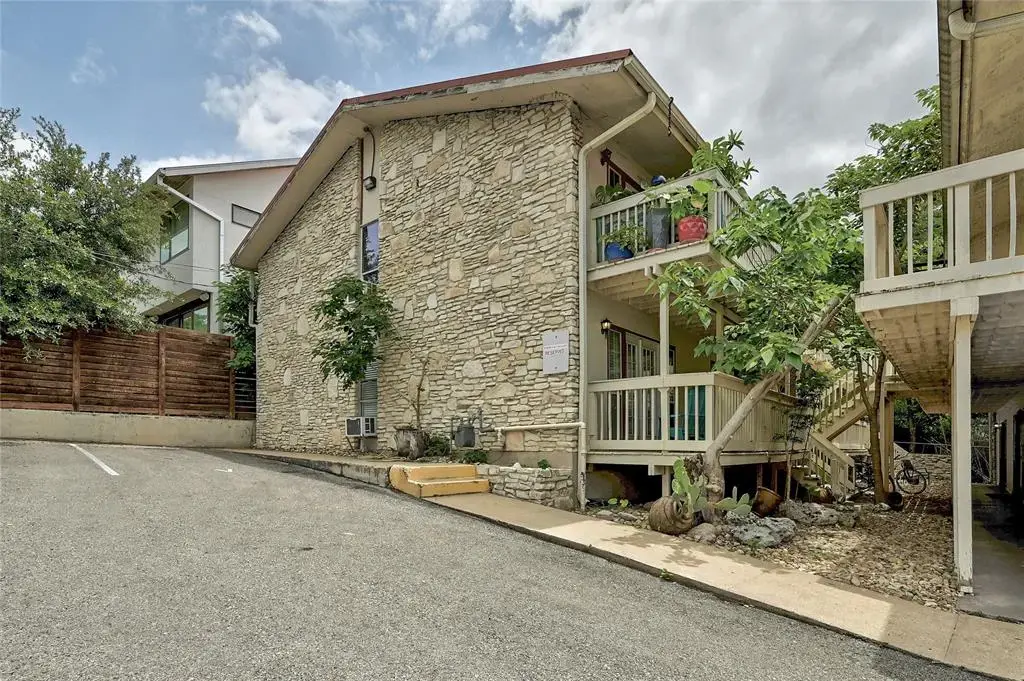 1510 W 6th Street 212, Austin