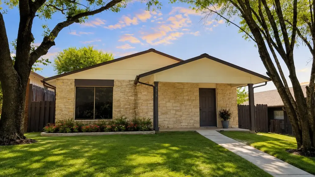 6016 Signal Point, Austin