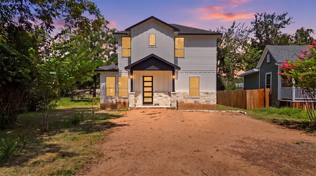 504 Walker Street, Smithville