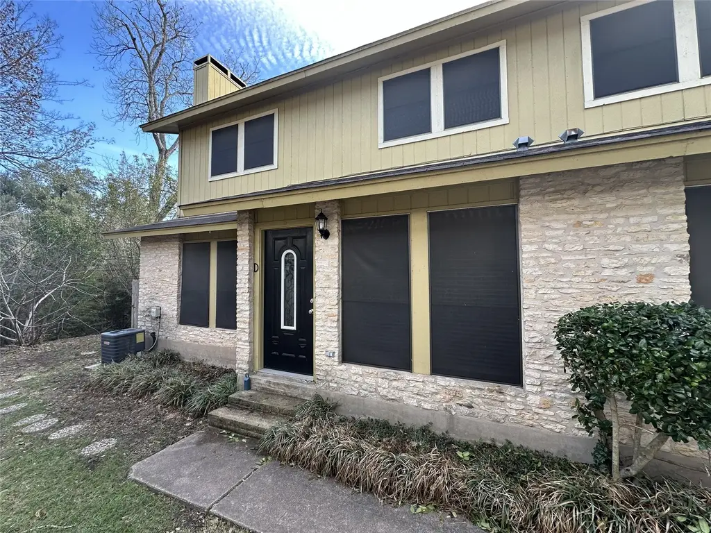 1305 Camp Craft Road B, West Lake Hills