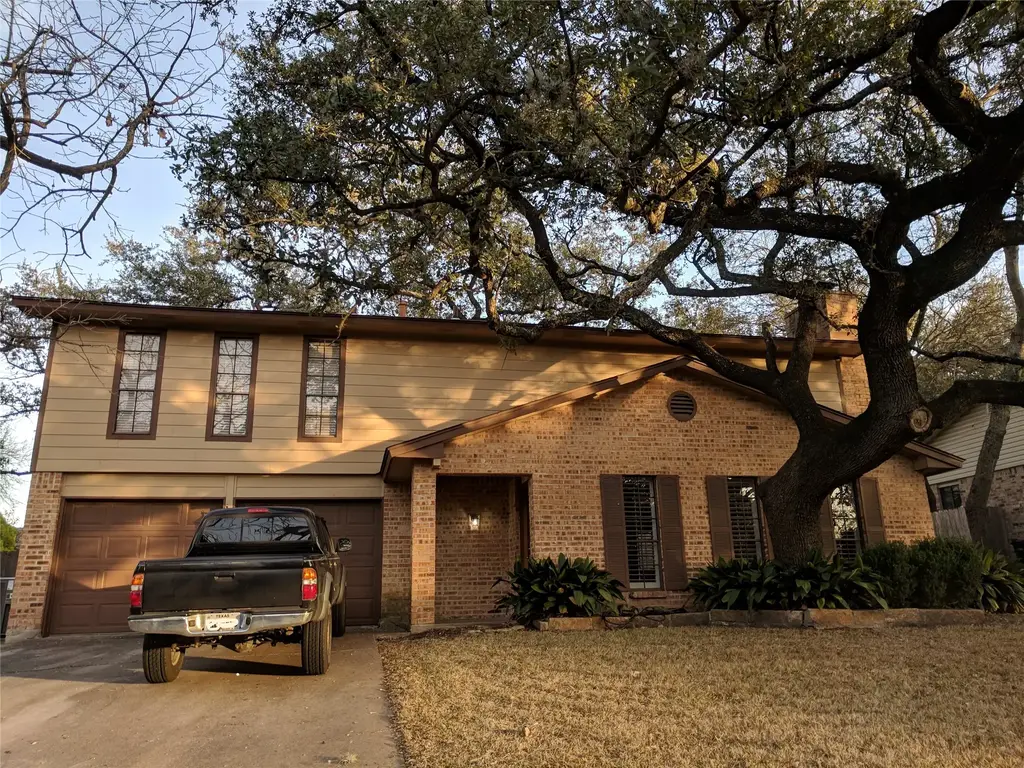 8415 Loralinda Drive, Austin