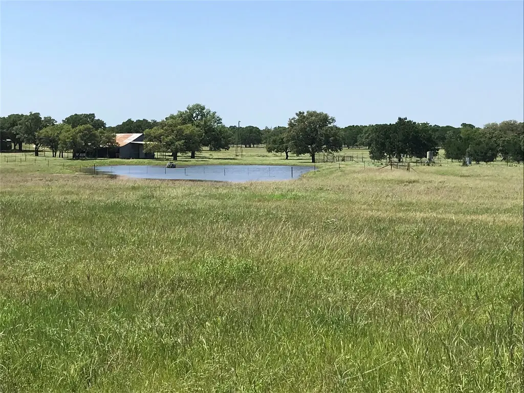 4239 County Road 336, Bertram