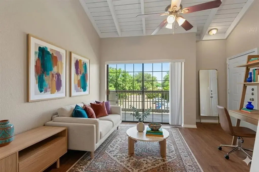 601 Nelray Boulevard 17, Austin