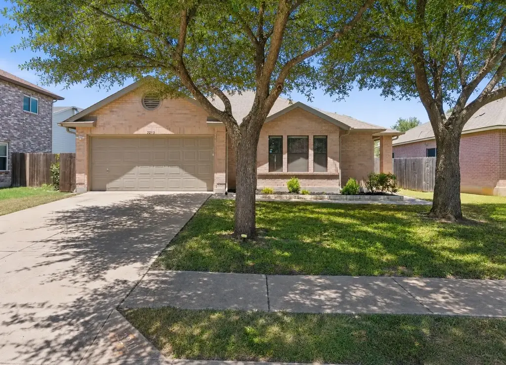 2213 Little Tree Bend, Cedar Park