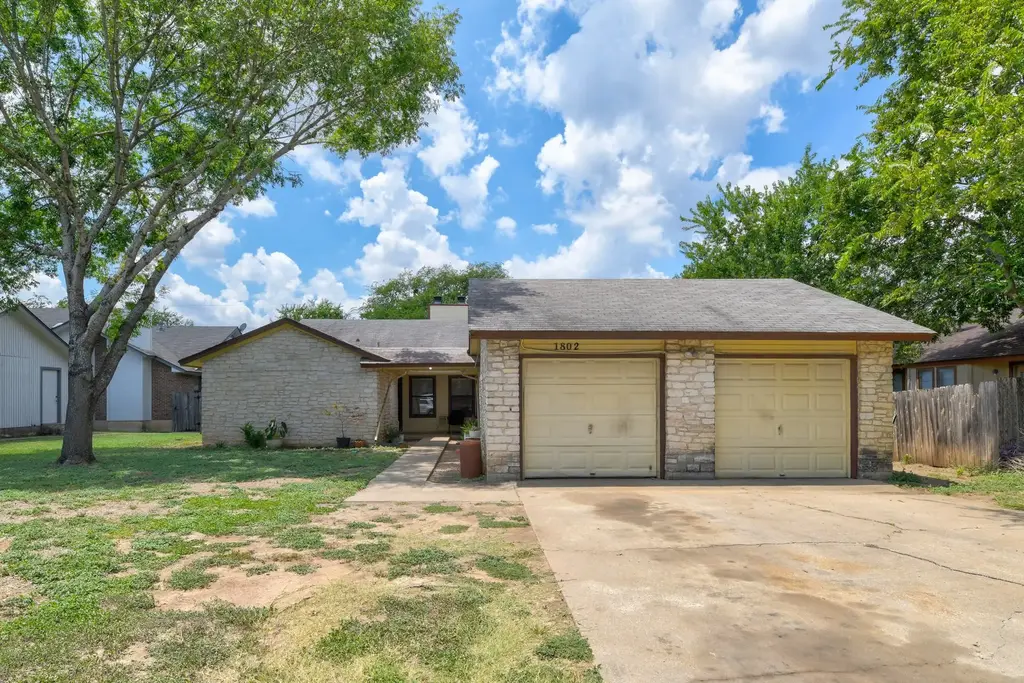 1802 Rawhide Drive B, Round Rock