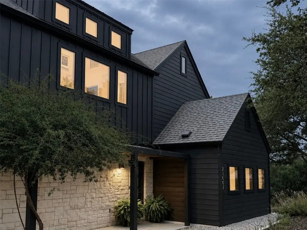 21007 Post Oak Drive, Lago Vista