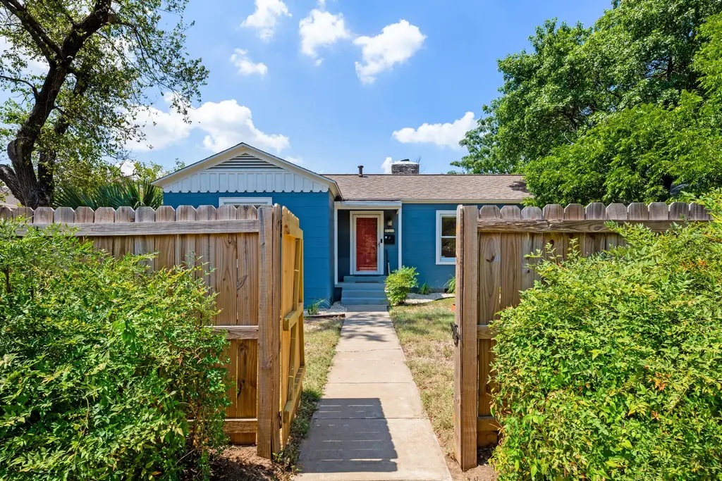811 E 45th Street, Austin