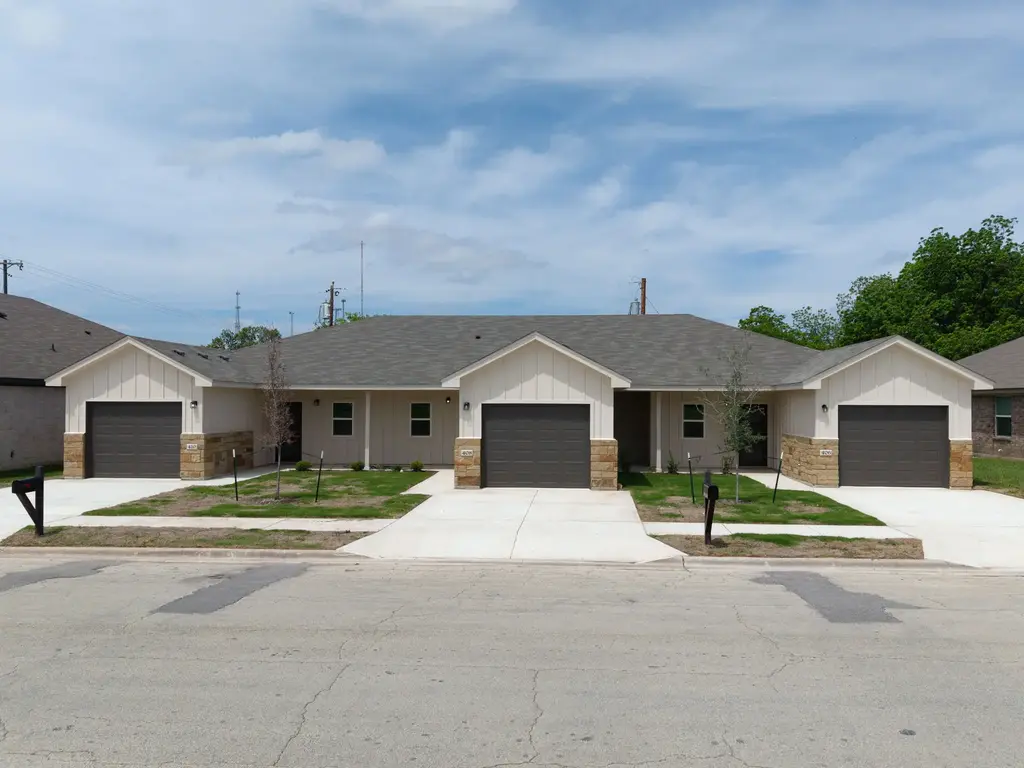 406, 408, & 410 W Ave C, Copperas Cove