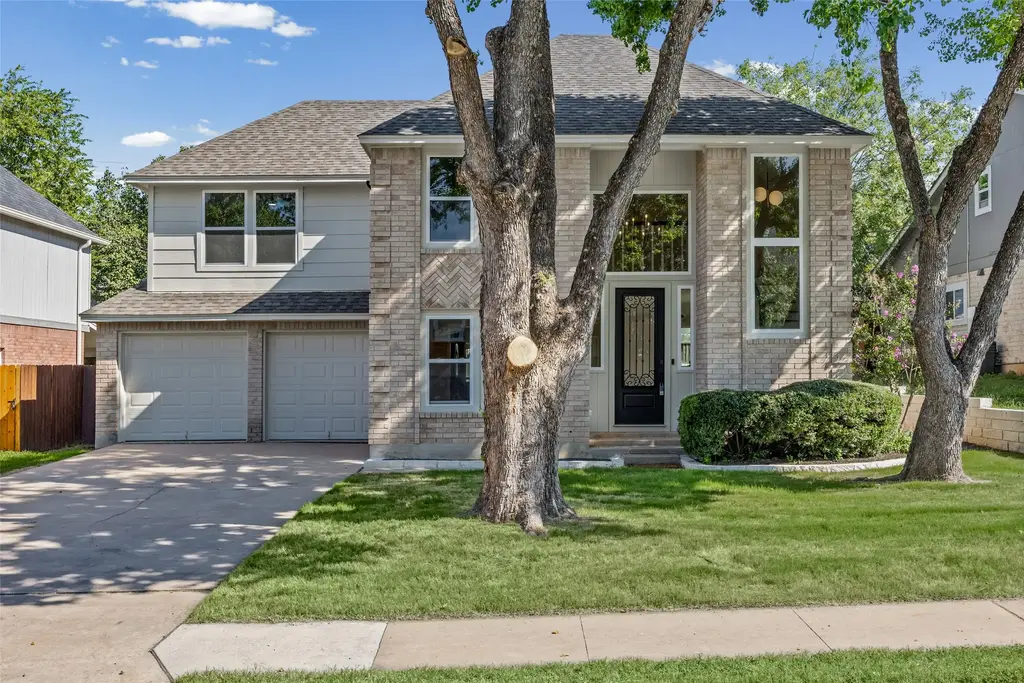 1002 Crestview Street, Round Rock