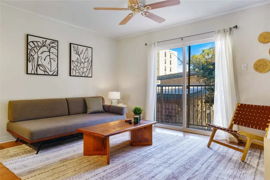 1422 Collier Street 214, Austin