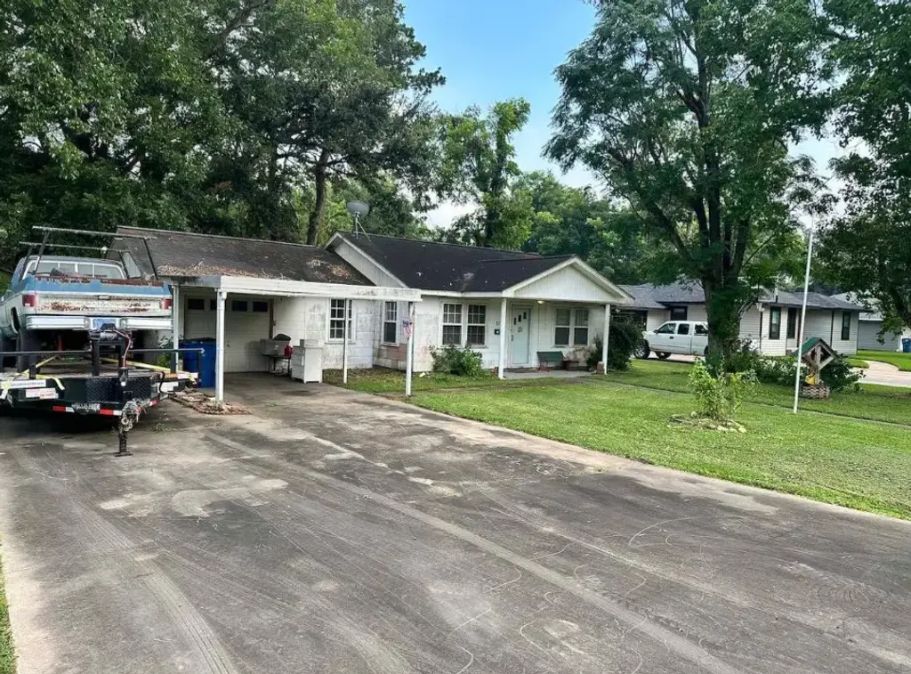 806 Brockman Street, Sweeny