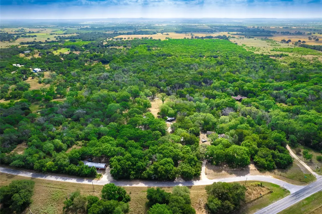 12135 Fm 1322, Luling