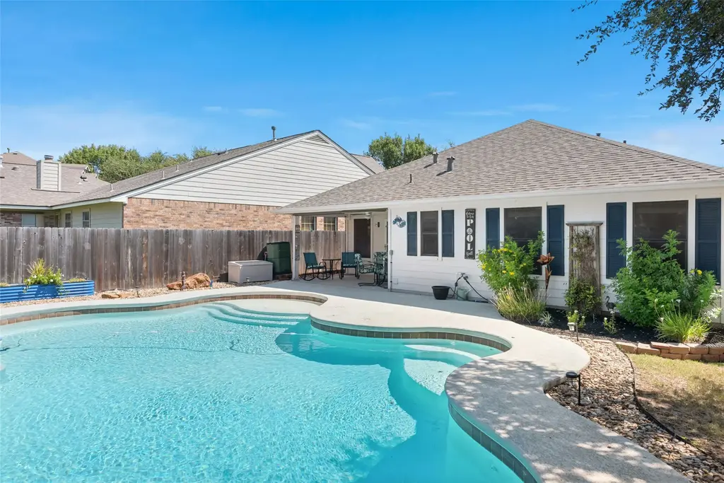 2709 Katie Cove, Leander