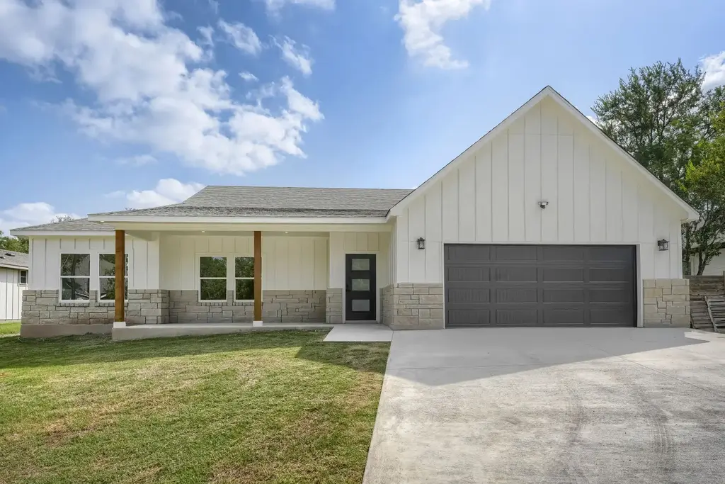 334 Nene Lane, Bastrop