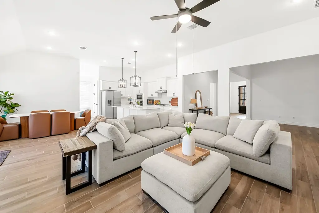 1301 White Daisy Lane, Georgetown