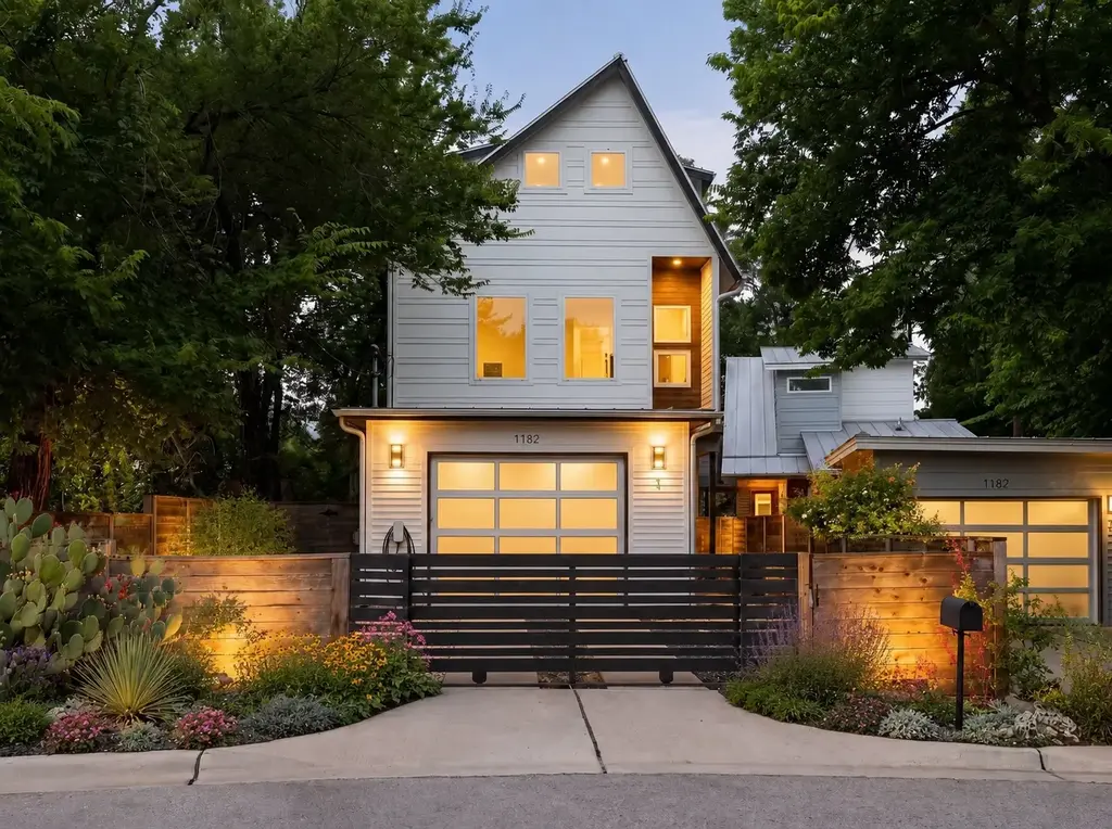 1182 Oakgrove Avenue A, Austin