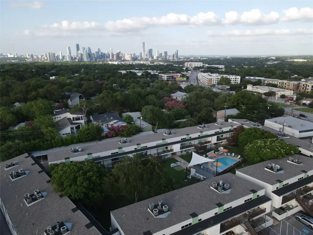 2200 Dickson Drive 124, Austin