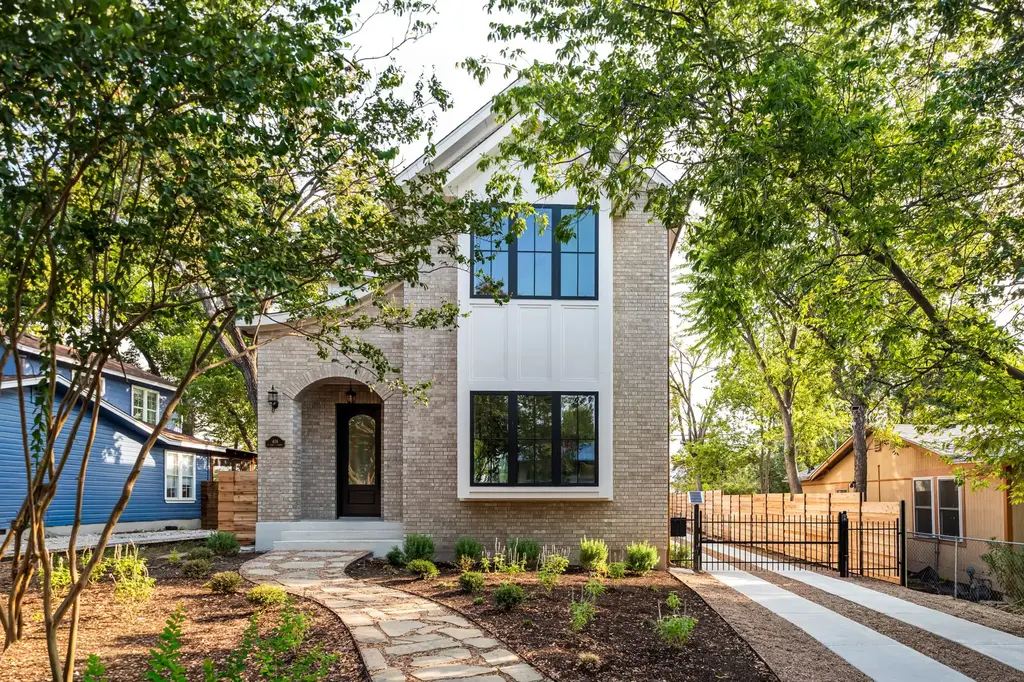 404 W 55th 1/2 Street, Austin