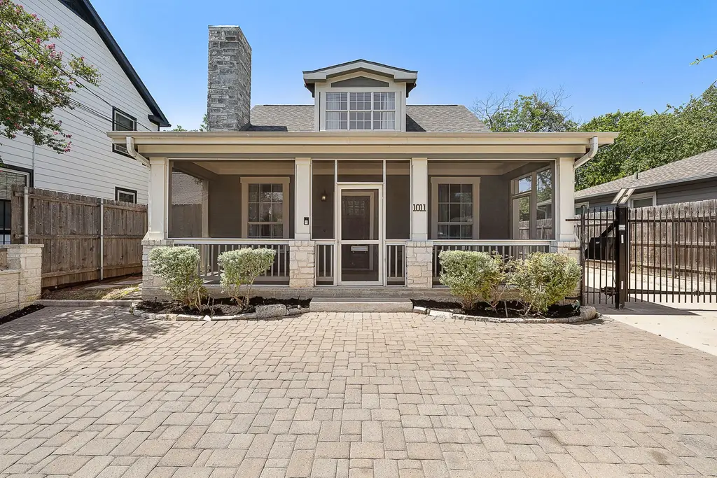 1011 E 38th 1/2 Street, Austin