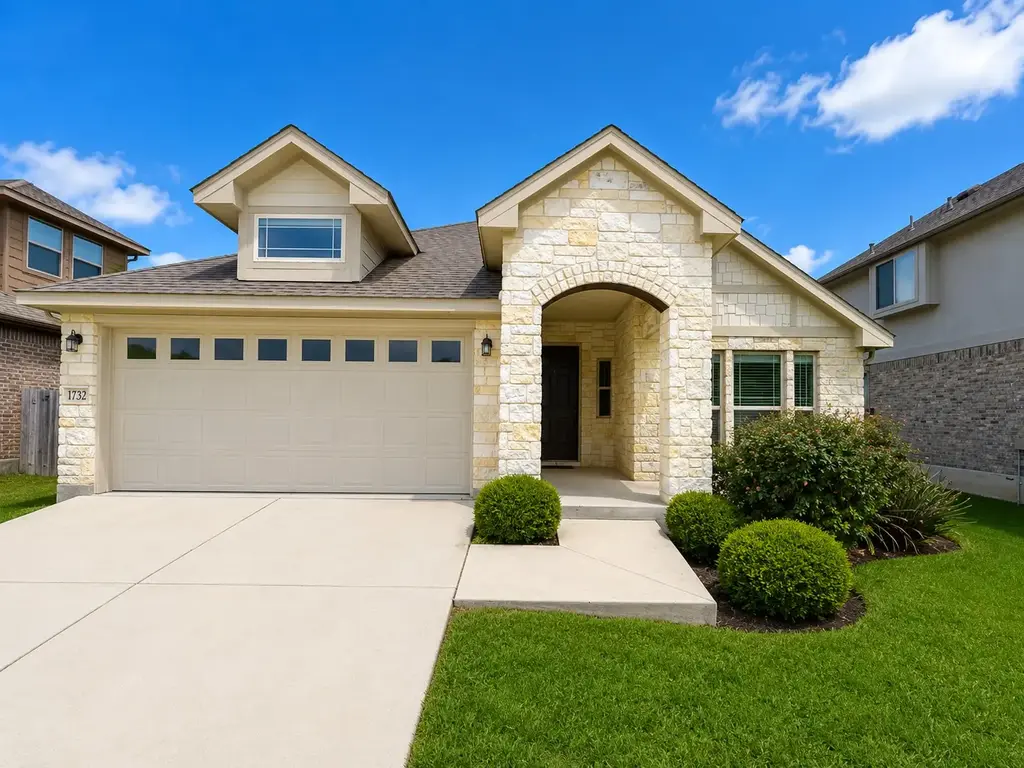 1732 Arapaho Mountain Pass, Leander
