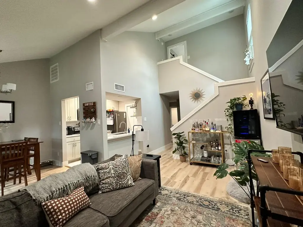 1712 Cinnamon Path B, Austin
