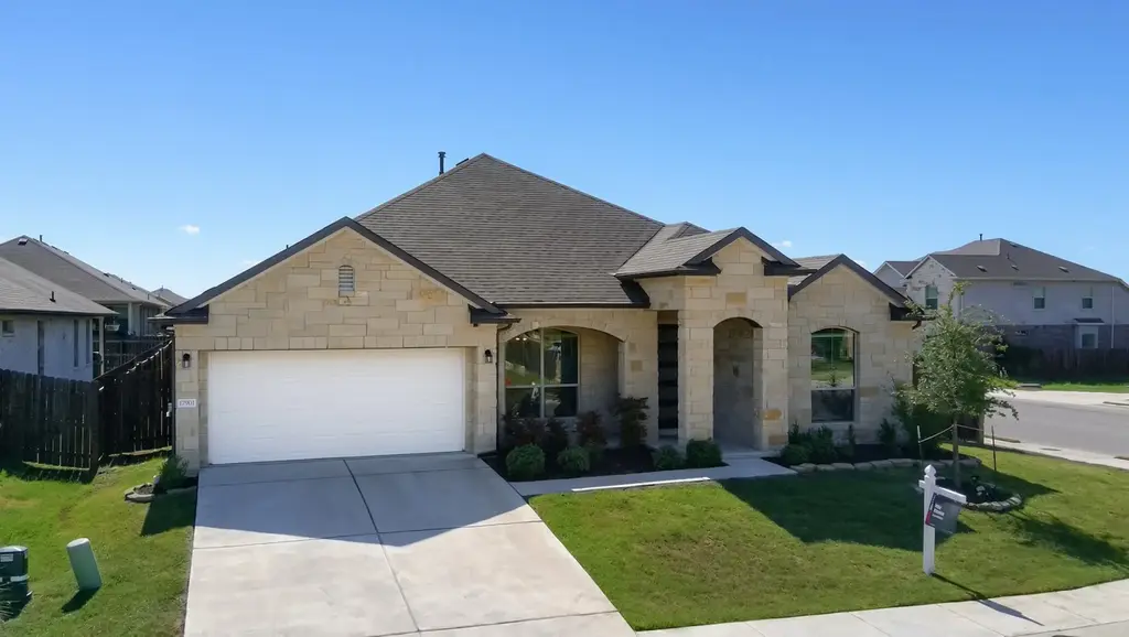 17901 Civorno Drive, Pflugerville