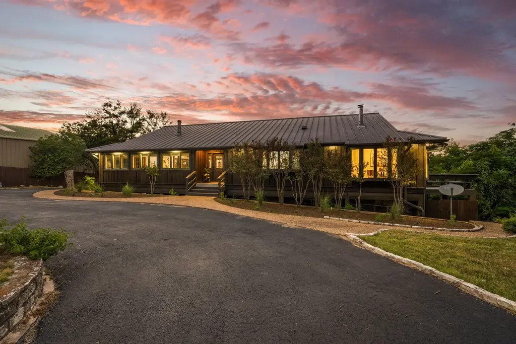 21106 Lakeshore Drive, Lago Vista