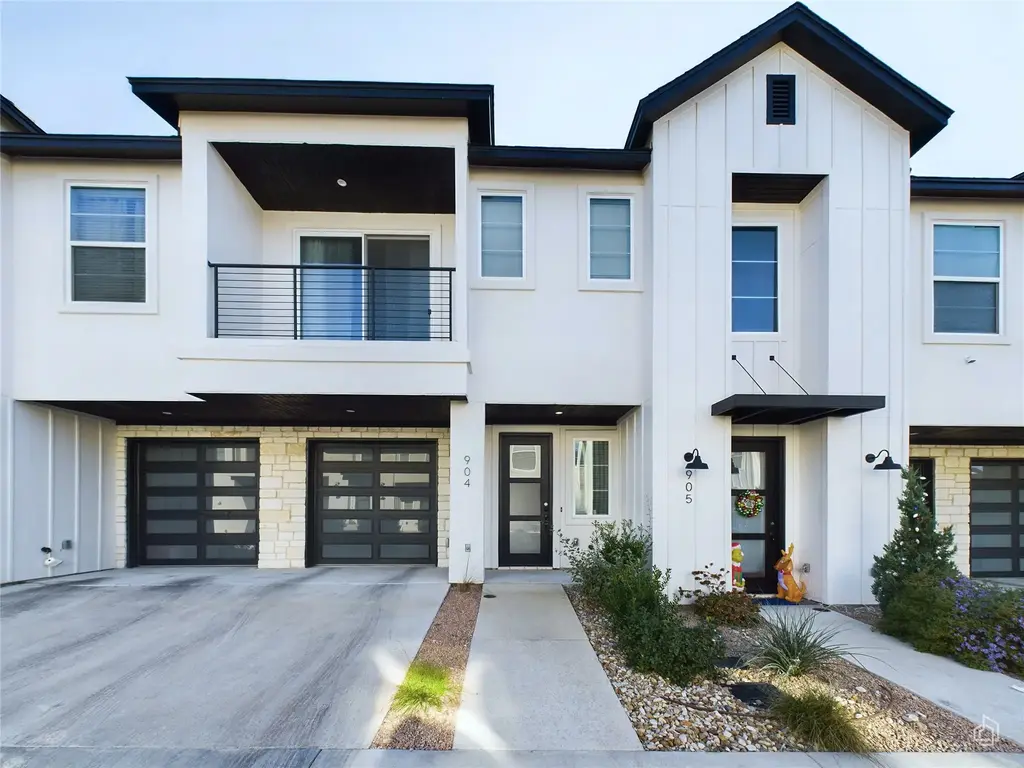 12001 Vista Parke Drive 904, Austin