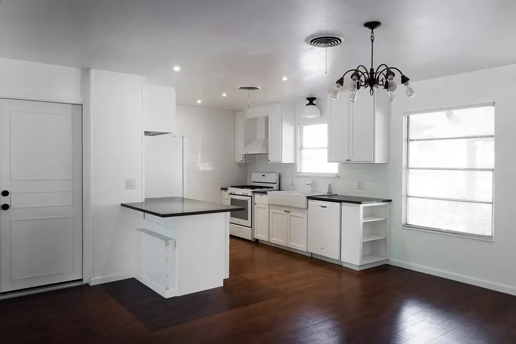 11507 Whitewing Avenue, Austin
