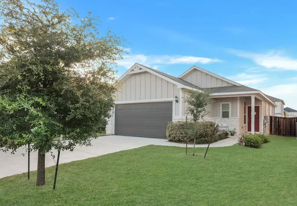 433 Stone Water Lane, Jarrell
