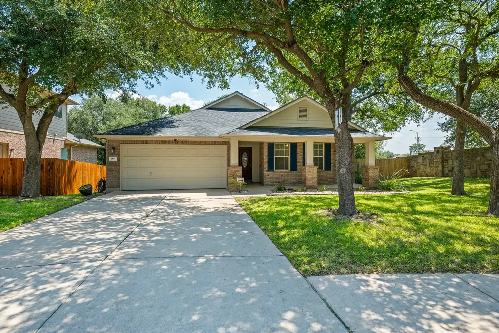 1801 Creek Crest Way, Round Rock